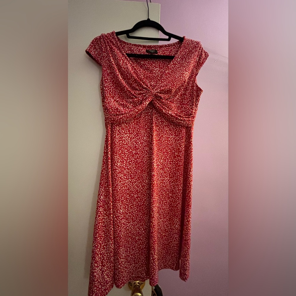 Red pattern dress